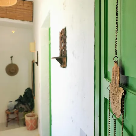 One With Nature 아파트